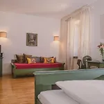 Homestay Braeu Original